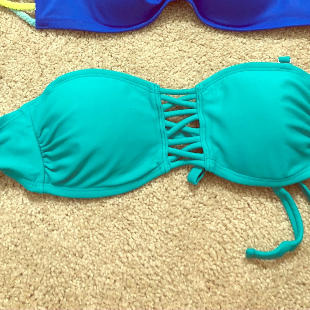 Bikini top.